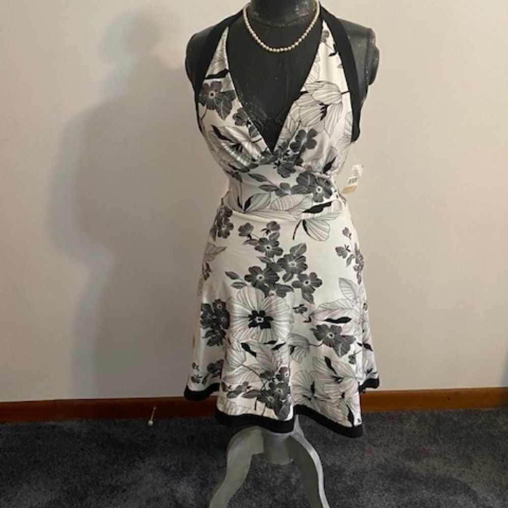 Teeze Me Black, White Halter dress, size Medium